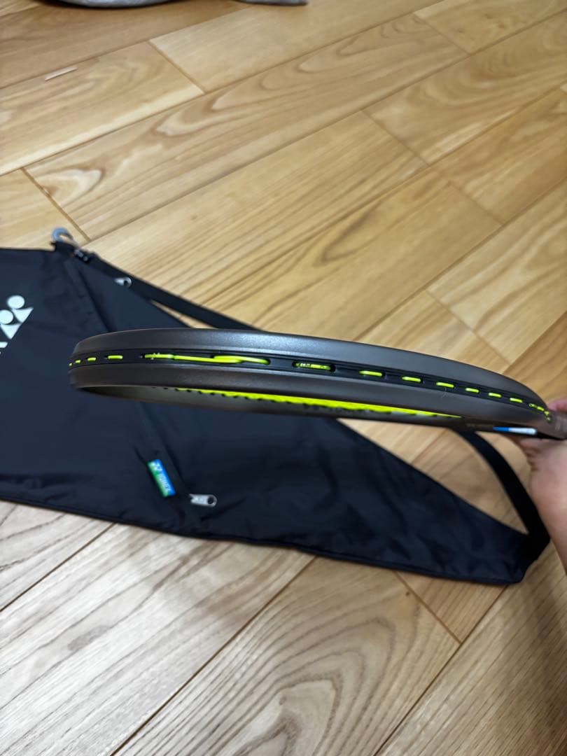 YONEX ボルトレイジ　8v
