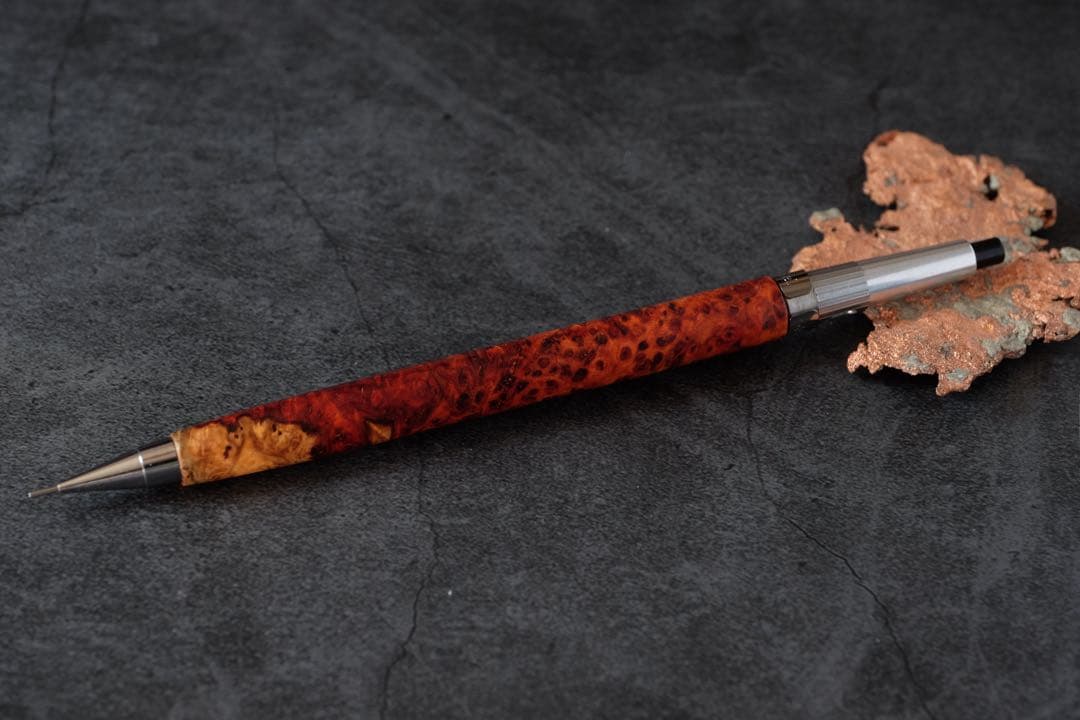 PG5木軸カスタム0167　高村杢工房 製図用シャープペンシル　花梨瘤極上の紅白