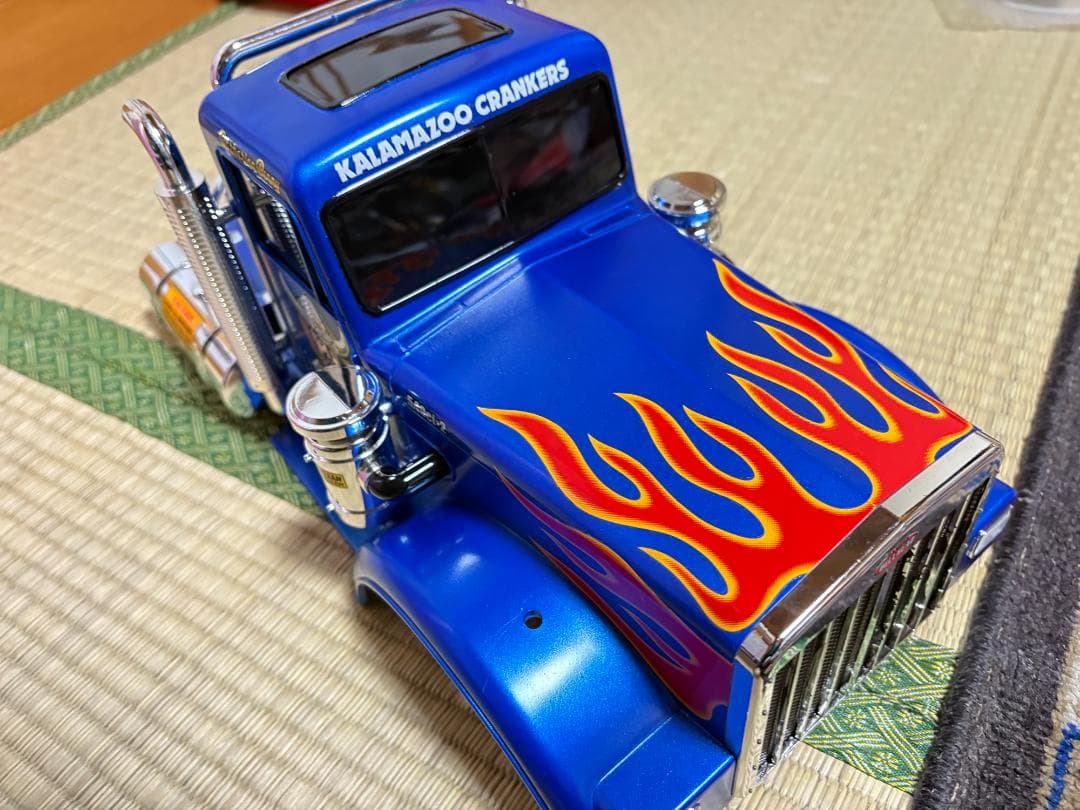 タミヤ 1/10RC 4×4×4 モンスタートラック ブルヘッド 塗装済みボディ