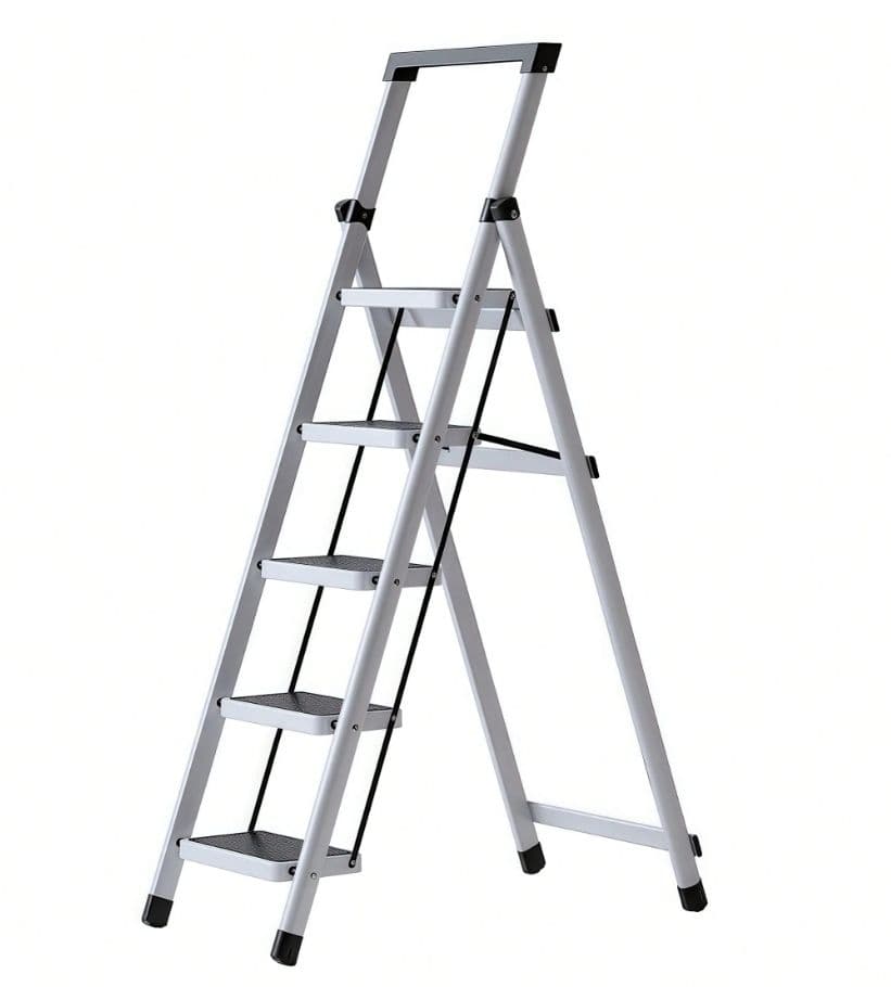 トマト型ぬいぐるみ