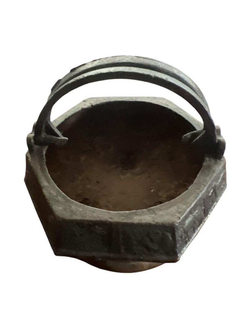 大正時代　骨董品　十二干支　鉄製　手炙り火鉢　和製アンティーク 博物館展示品