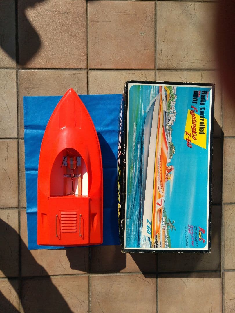 【新品】昭和レトロラジコン RC電動ボート 『ファイティングキッド Z-60』