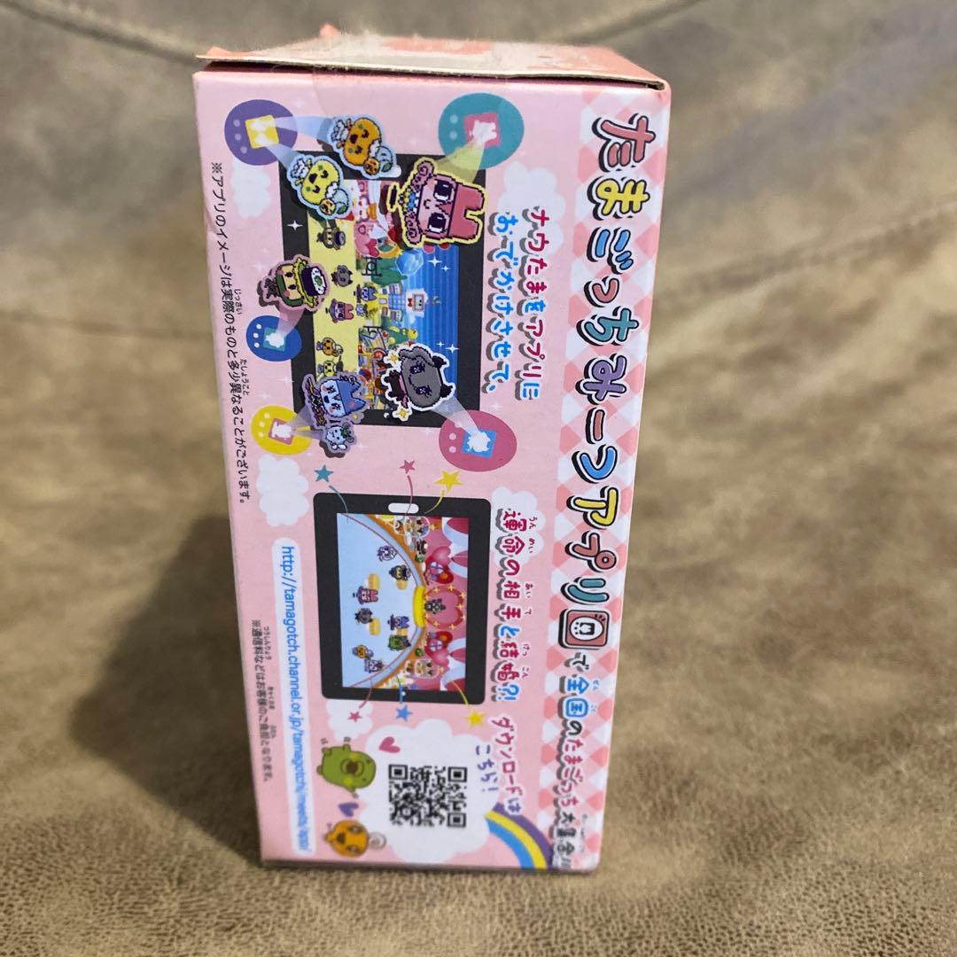 新品、未使用　たまごっちみーつ　サンリオキャラクターズみーつver.