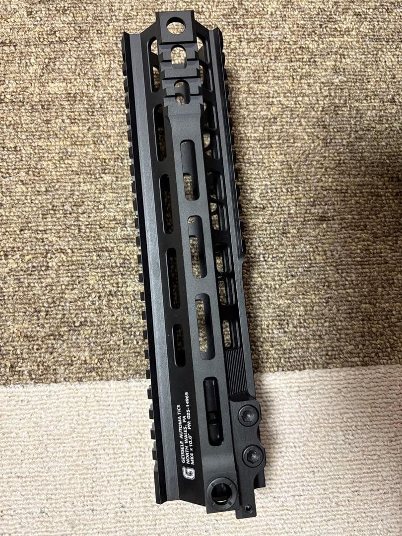 Geissele smr Mk4 10インチ ブラック ハンドガード