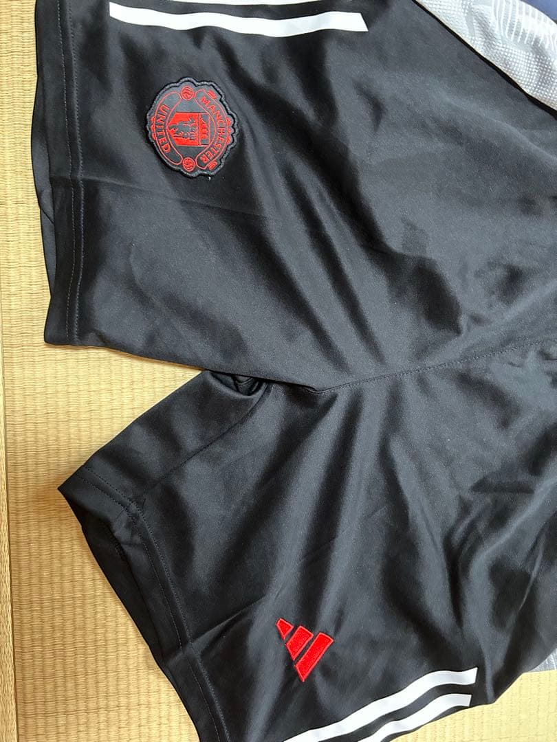 マンチェスターU24/25ノースリーブ練習着