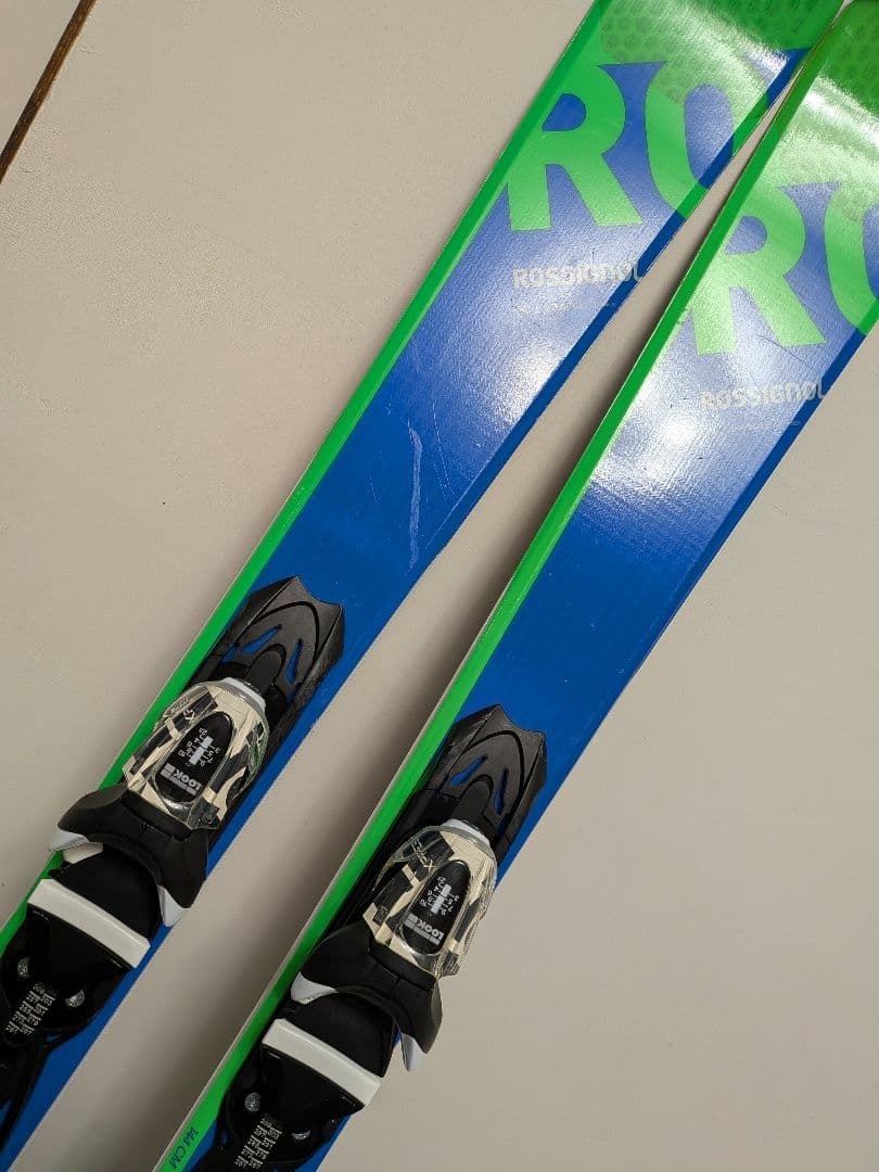 再値下げ ROSSIGNOL スキー板 144cm　ショートスキー