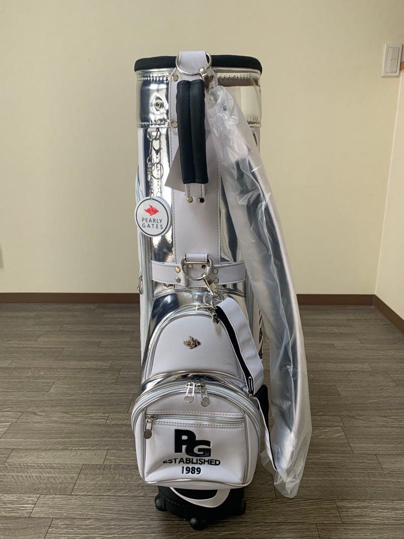 PEARLY GATES キャリー付　キャディバッグ　ホワイト&シルバー