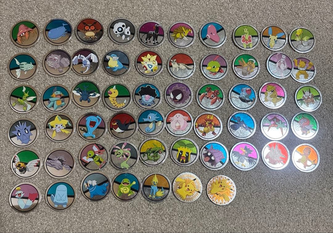 ポケモン ぎんピカ メダル 小学館　幼稚園 付録　収納缶付き257枚 非売品