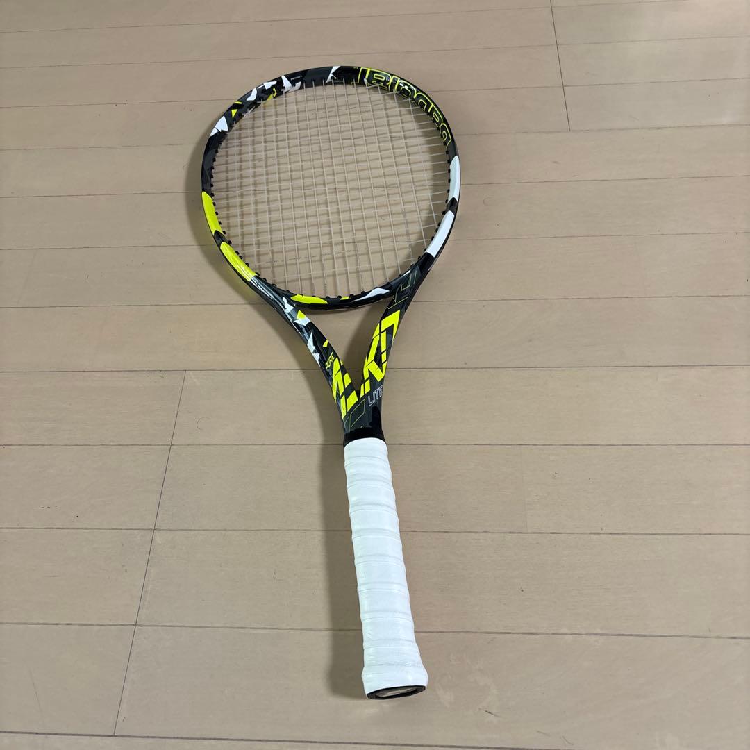 テニスラケット　バボラ　ピュアアエロ　ライト