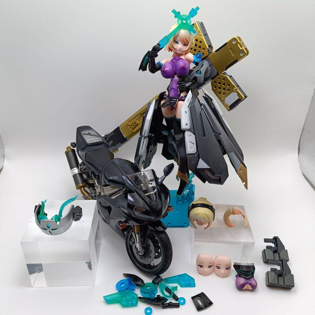 メガミデバイス　エクソシスト WIDOW バイクライダー　プラモデル　塗装完成品