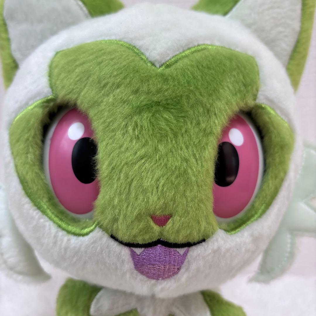 ポケットモンスター なでてみつめてぱちくりニャオハ