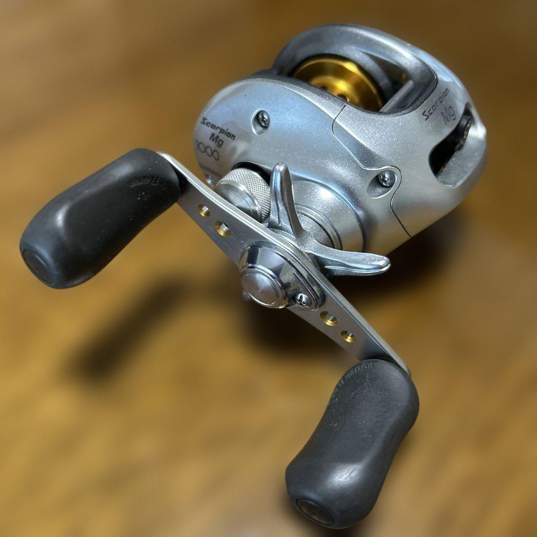 スコーピオンMg1000