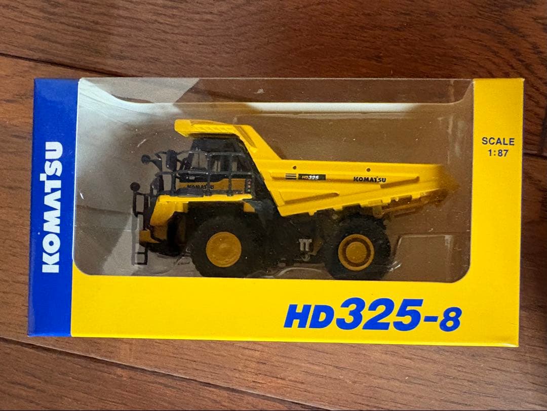 コマツ株主優待ミニチュア 4種類