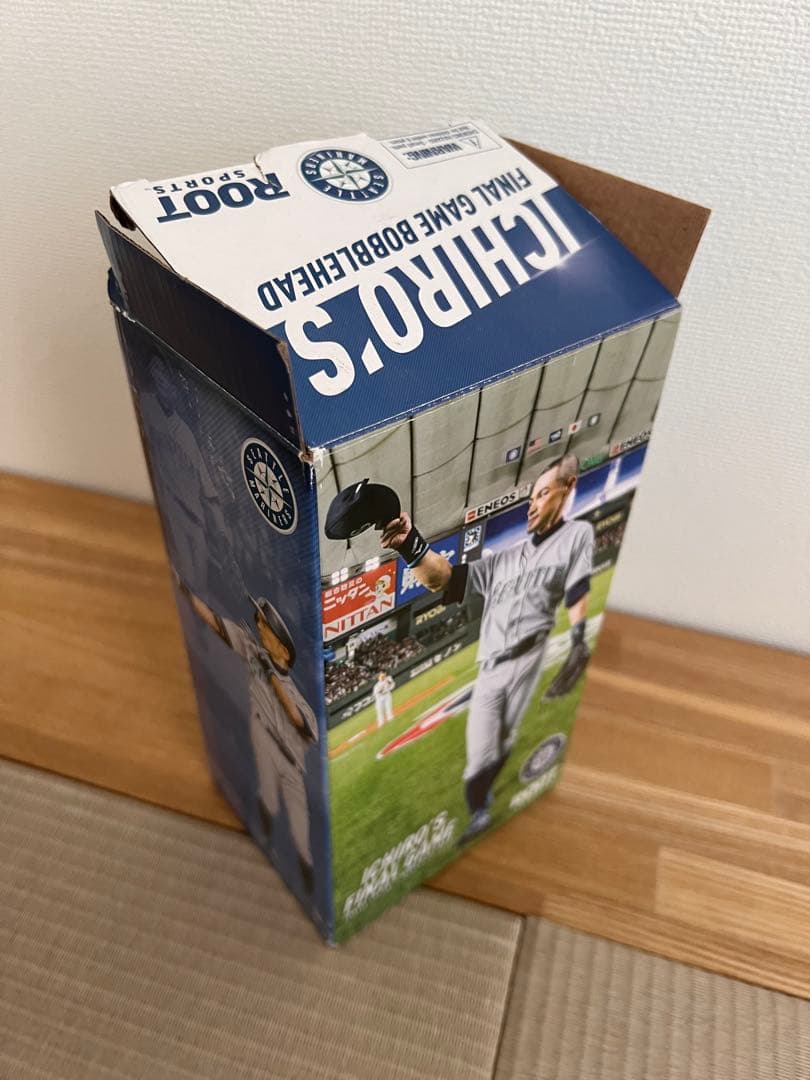 イチロー選手　ボブルヘッド　引退試合記念品