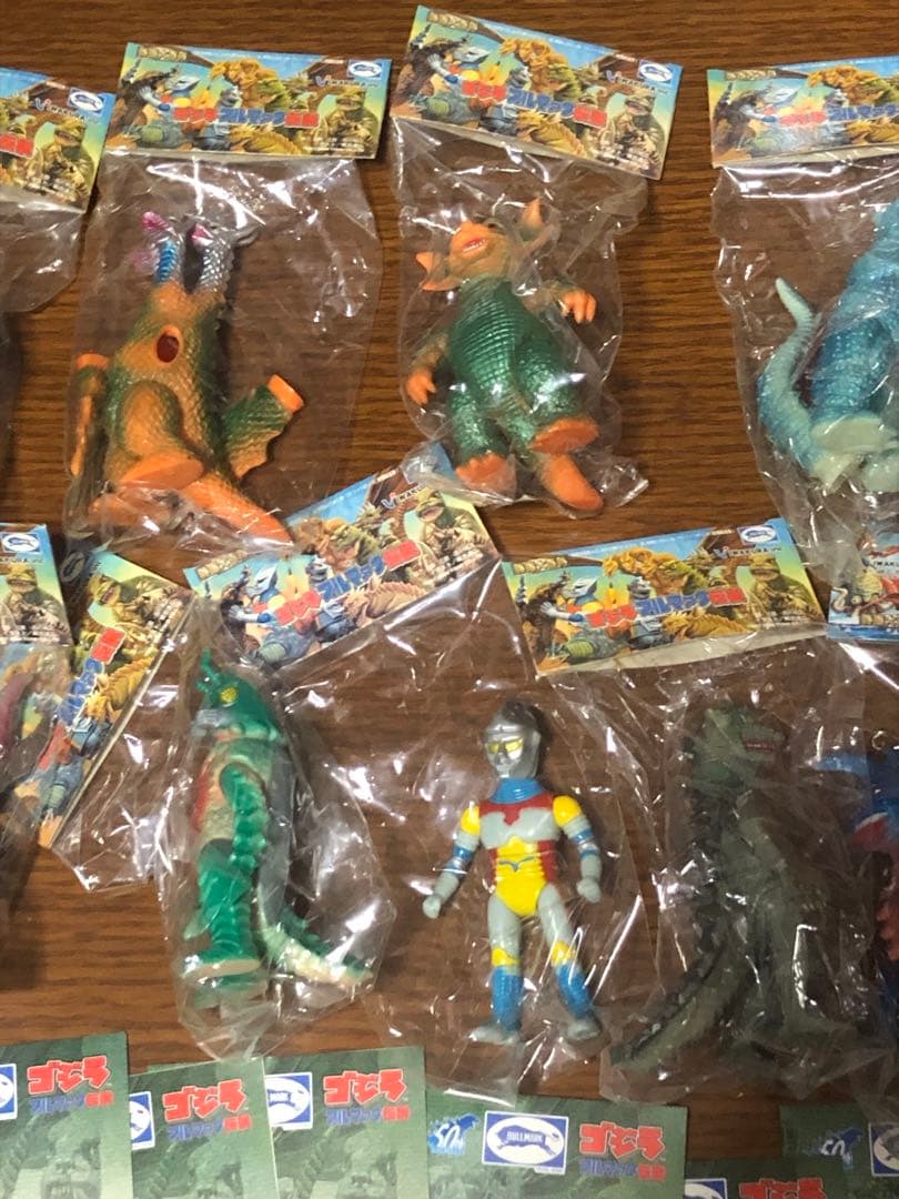 て*ん様 ゴジラ　ブルマァク伝説　怪獣　ソフビ