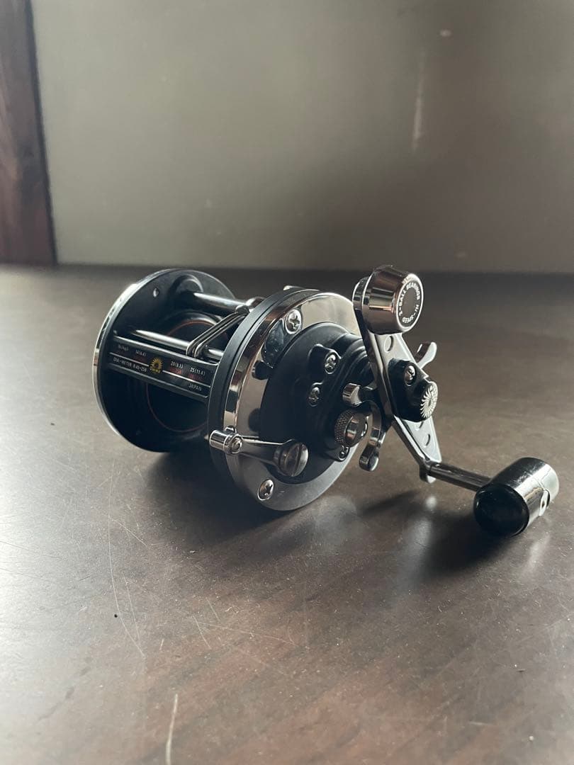 Sealine47h レトロベイトリール 黒