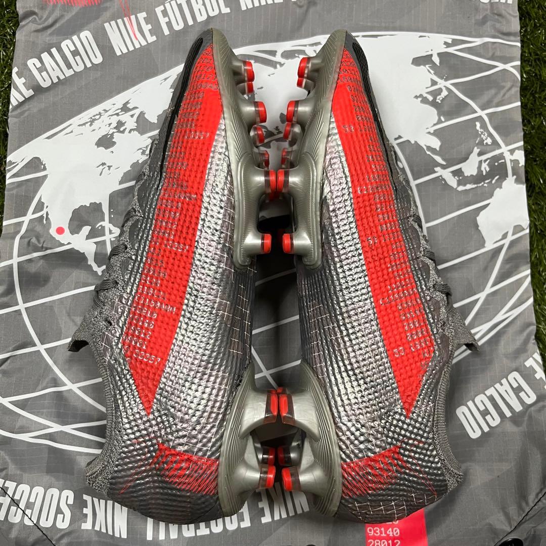 サッカースパイク ナイキ マーキュリアル ヴェイパー 13 エリート AG