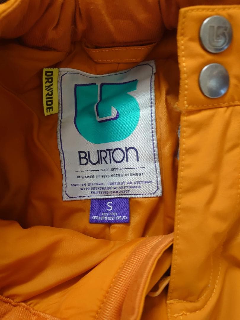 【sale】BurtonキッズS撥水加工クリーニング済（ヘルメット要コメント）