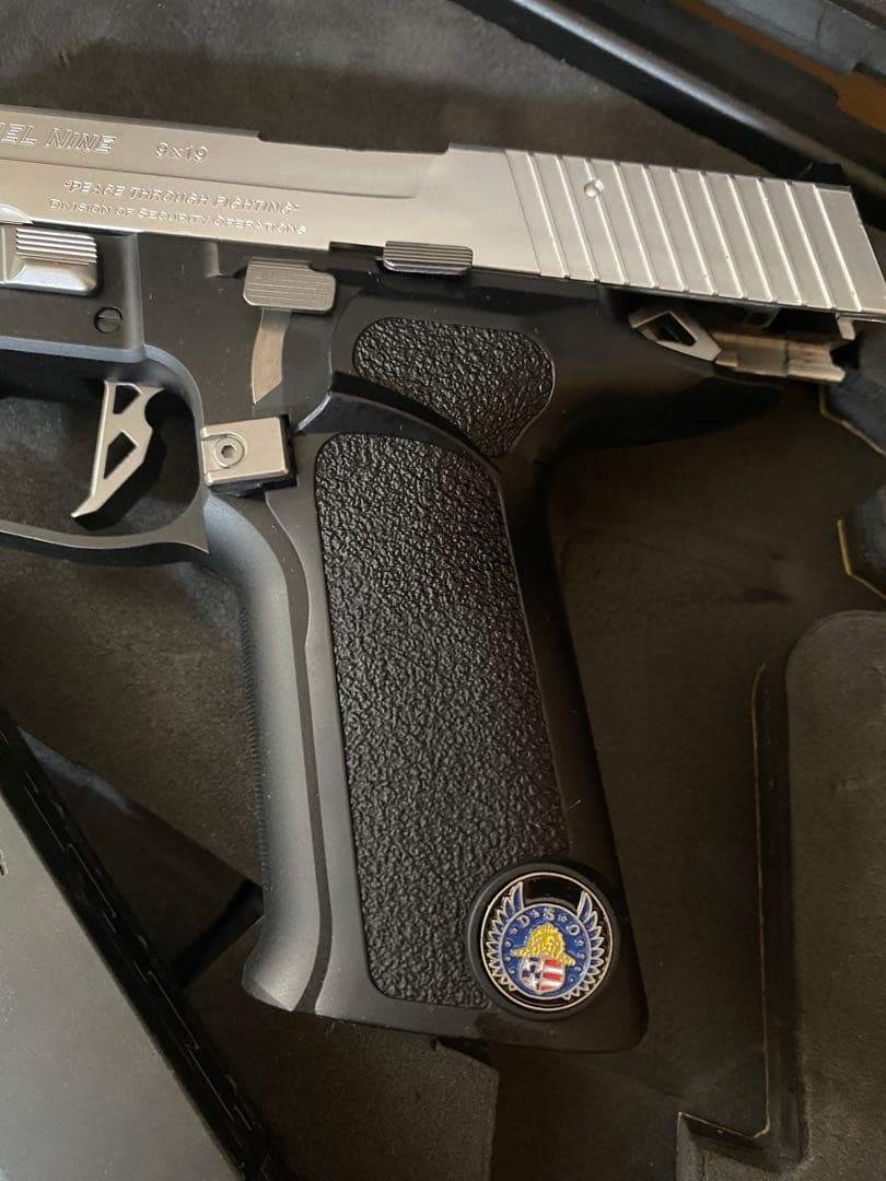 東京マルイ　センチネルナイン〈レオンモデル〉　バイオハザード