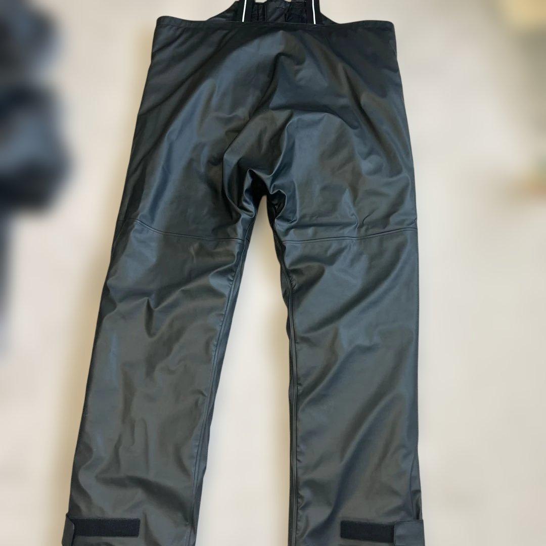 ダイワDaiwaオーシャンサロペット　ウインタースーツ防寒ブラックカモフラージュ