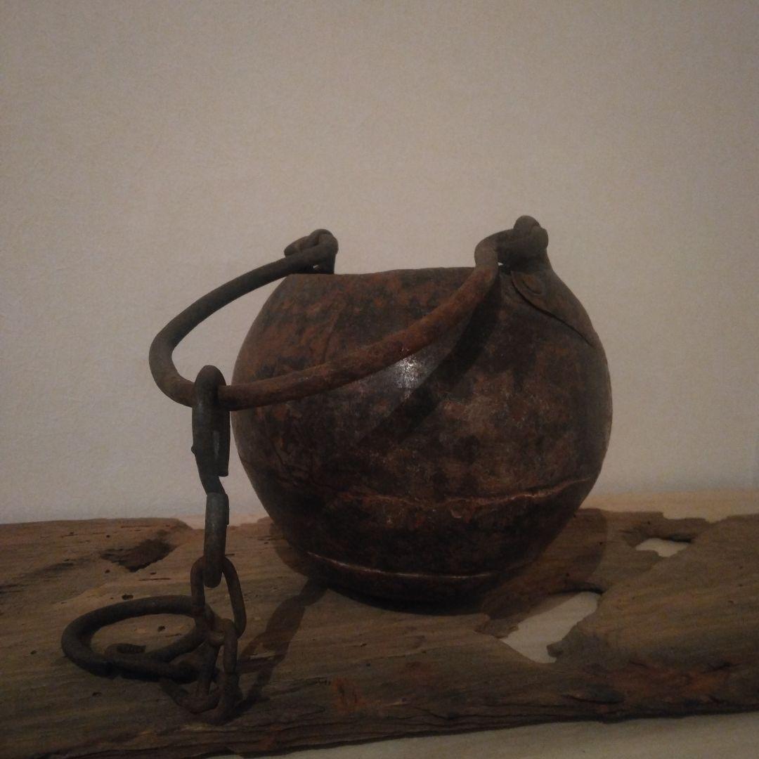 アンティーク釣瓶　鉄製　花器　花入　花瓶