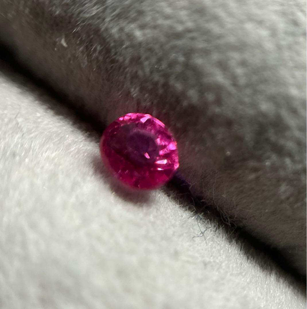 天然アヤナスピネル 0.320ct