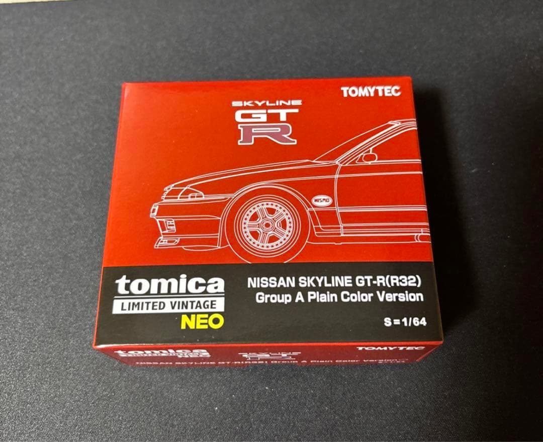 トミカリミテッドビンテージネオ 32GTR GroupAPlainColor