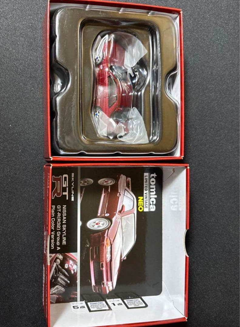 トミカリミテッドビンテージネオ 32GTR GroupAPlainColor