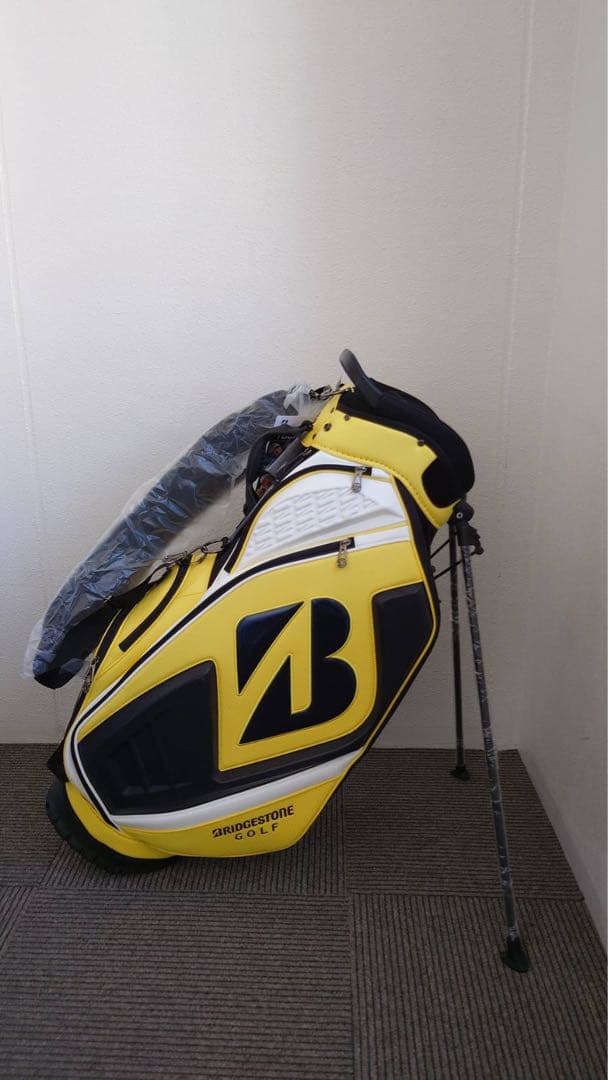 【最終値下げ】新品ブリヂストンゴルフ ツアースタンドバッグ イエローCB2502