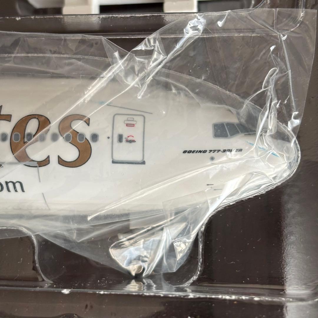 エミレーツ航空 Boeing 777-300ER 1/200