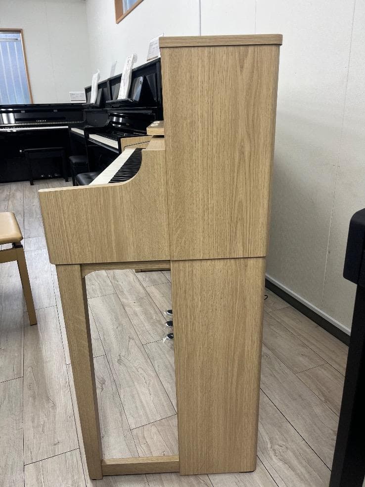 ★77383【電子ピアノ】ROLAND 　LX5LA　24年製