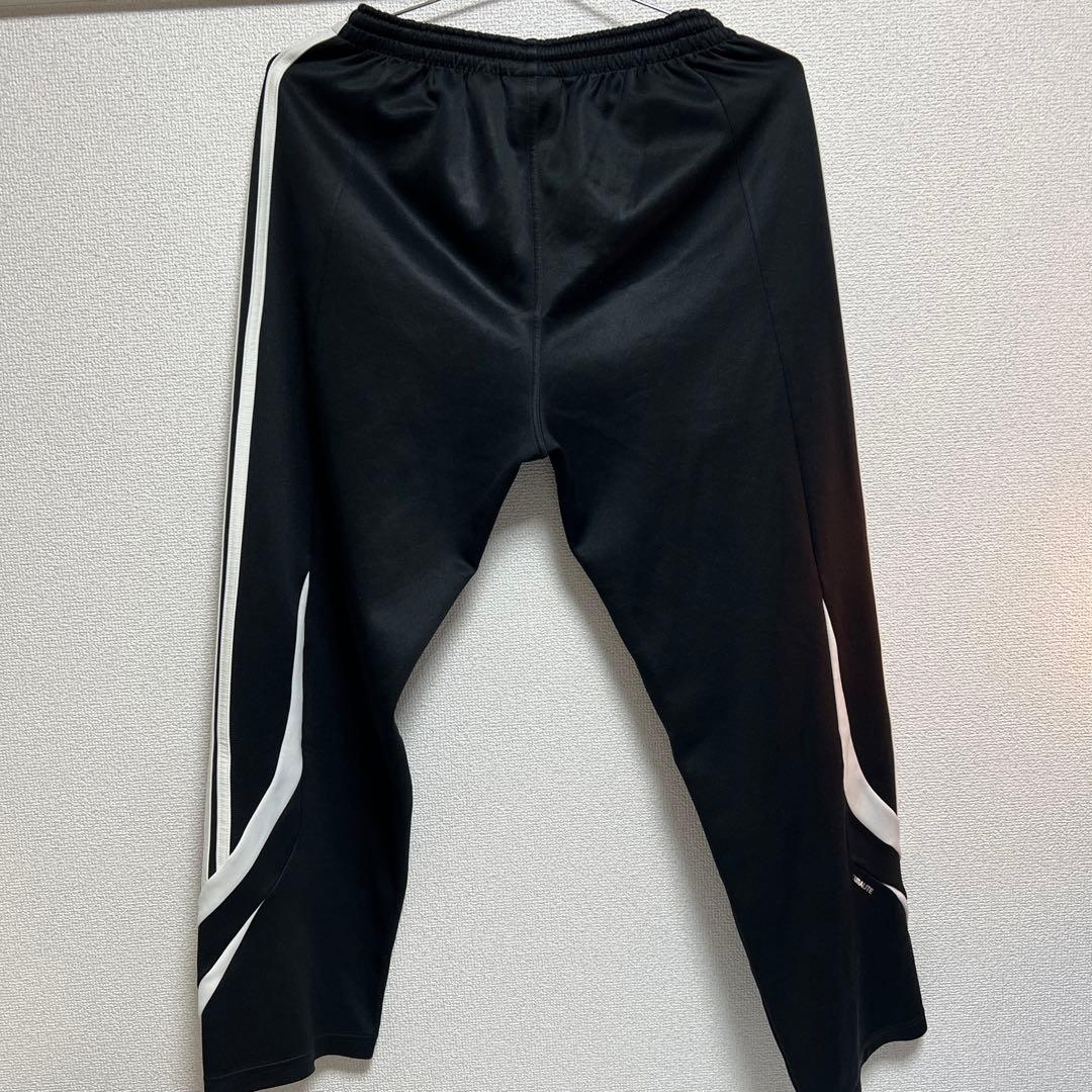 日体大　サッカー　ジャージ上下