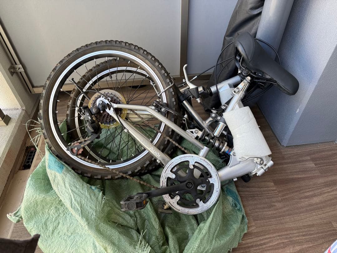 Audi 折りたたみ自転車 シルバー