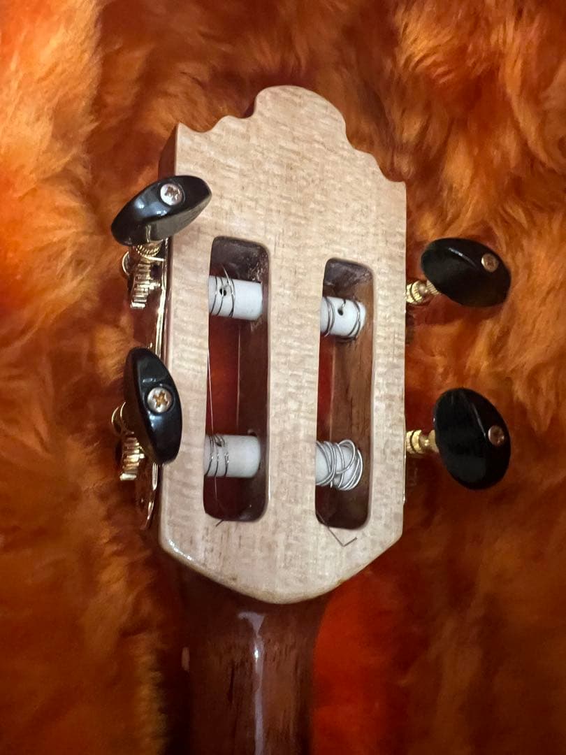 K*o様 ブラジル　サンパウロ製　DE CASTRO カバキーニョ Cavaqu