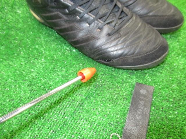 adidas ブラック フットサルシューズ