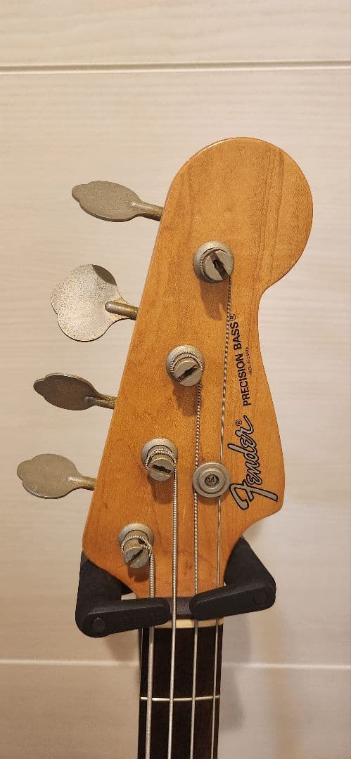 ベース Fender japan Precision Bass