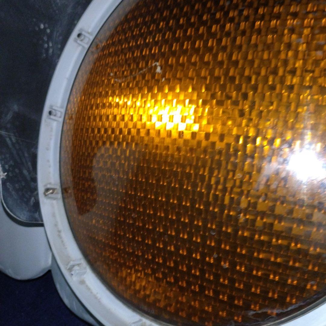 信号機本物小糸工業製の車両信号機西日対策レンズロングフード