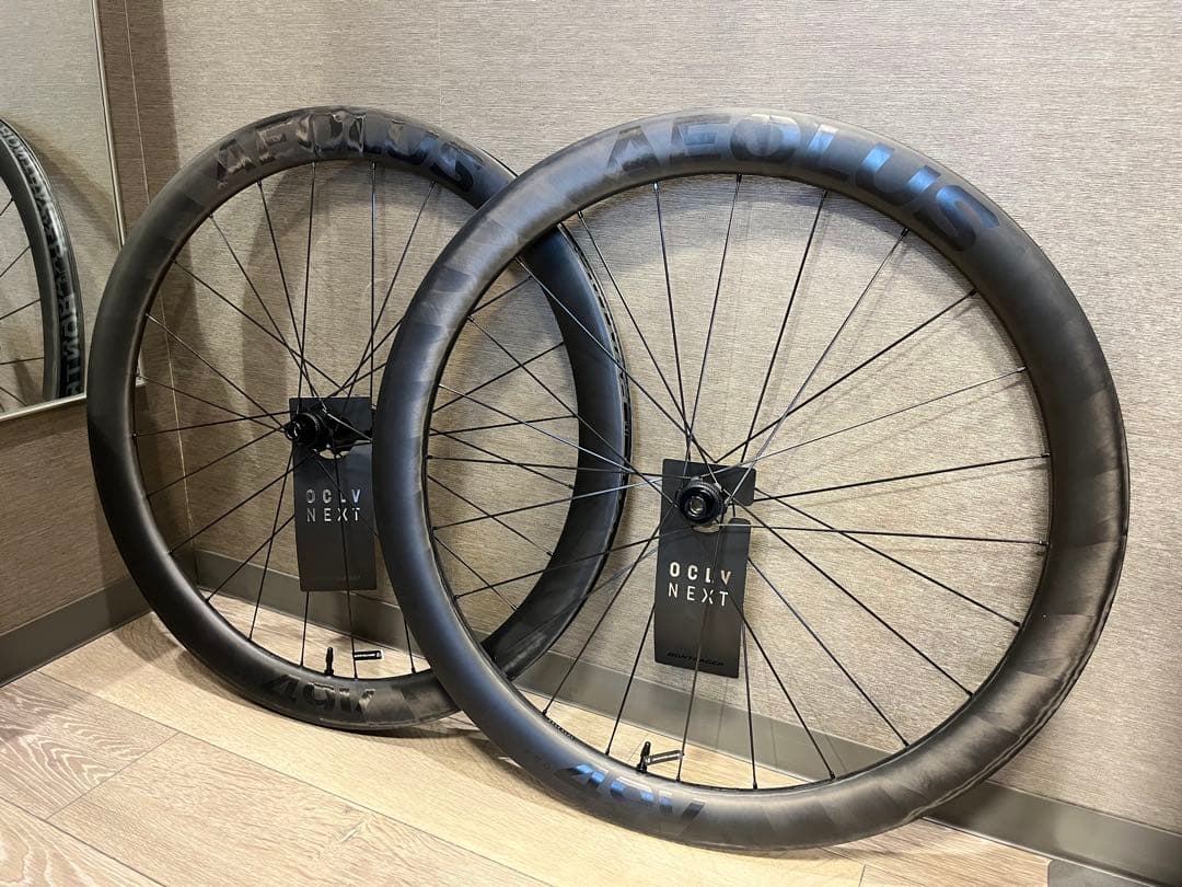 Aeolus Pro 49V TLR ディスク ロードホイール