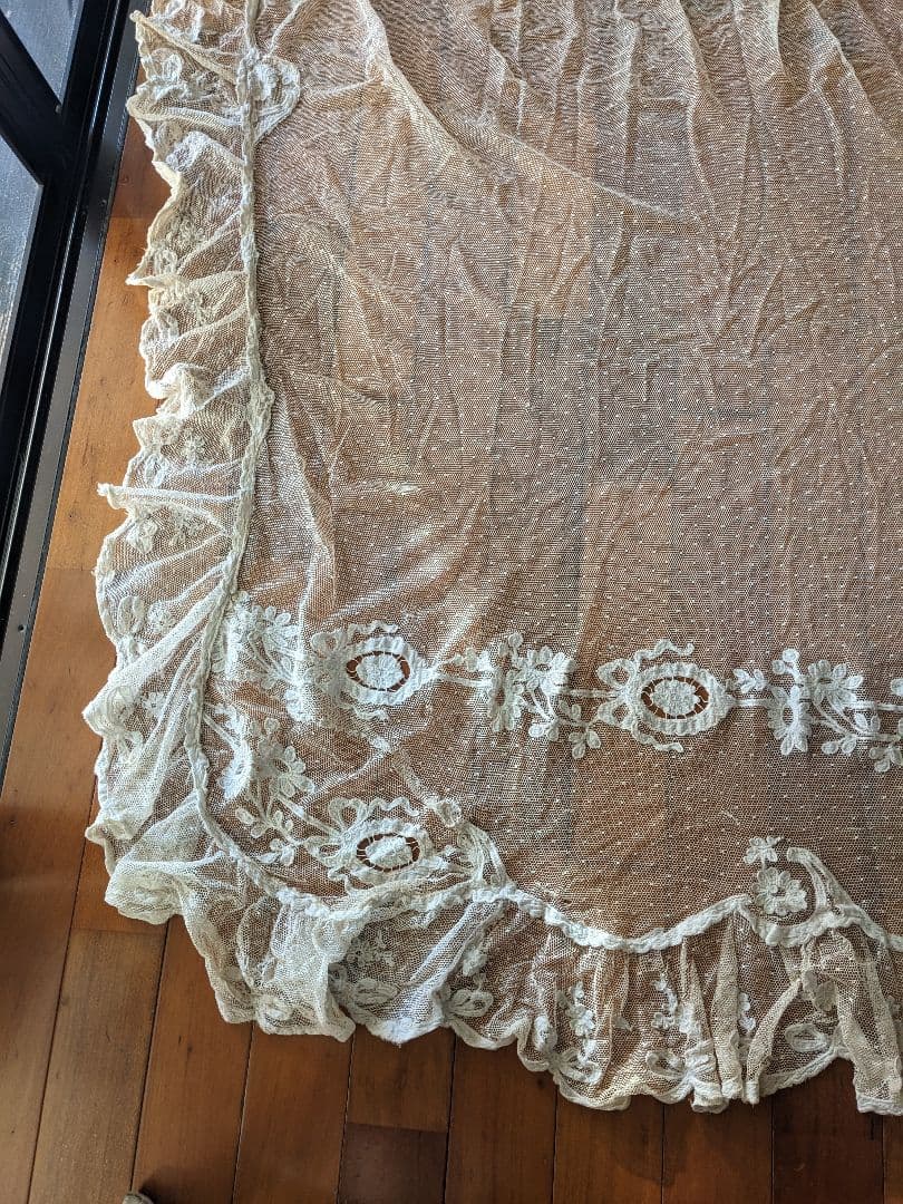 アンティークレース