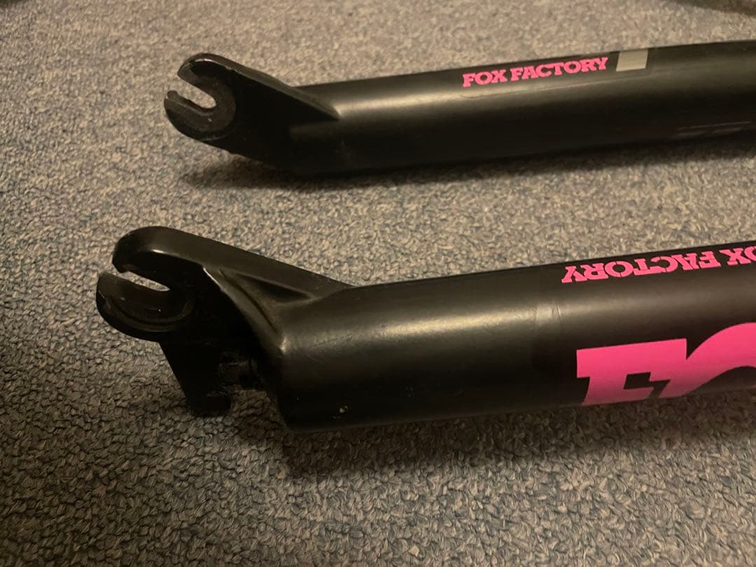 急ぎなので値下げありFOX 32 サスペンションフォーク