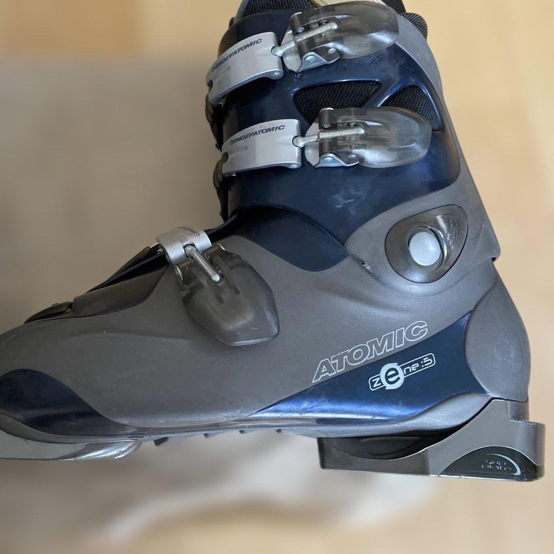ATOMIC スキーブーツ　中古品　サイズ不明です