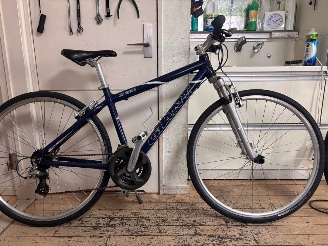 GIANT GS 2200 クロスバイク ネイビー
