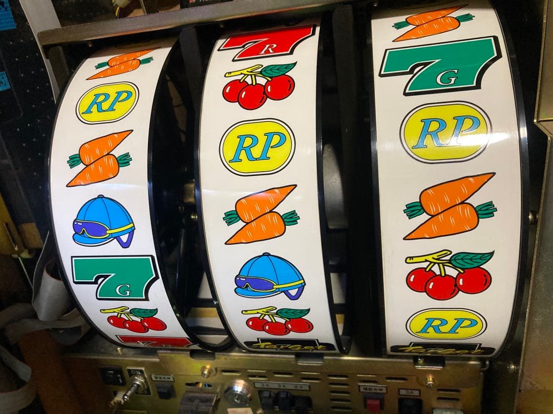 希少レア‼︎ ターゲットセブン⭐︎高砂電器産業⭐︎パチスロ実機　レトロ　スロット