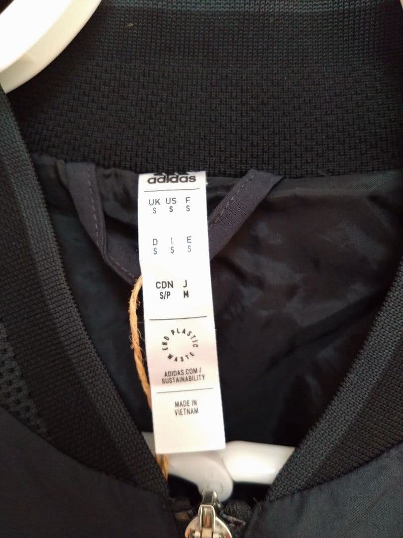 【タグ付き新品】アーセナル アンセムジャケット 22/23黒金