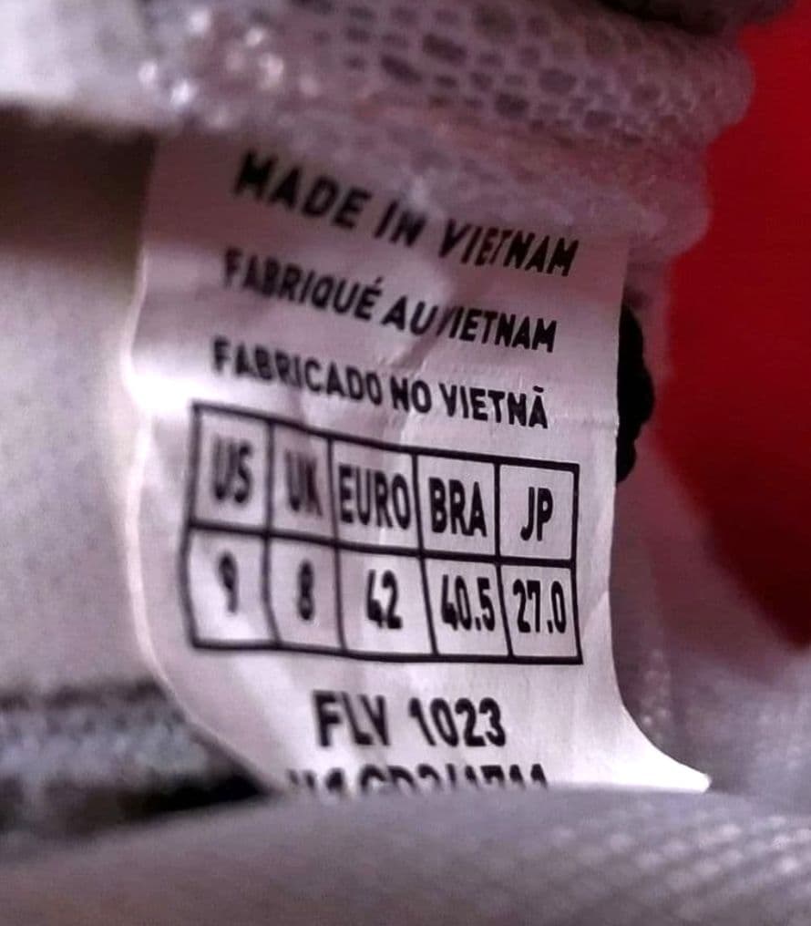 ミズノ　ウエーブリベリオンプロ 2 　ランニングシューズ