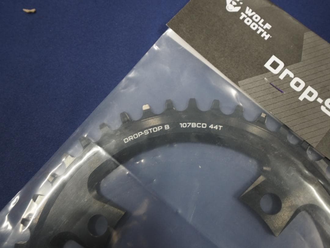未使用ウルフトゥース Drop-Stop チェーンリング 44T 107BCD