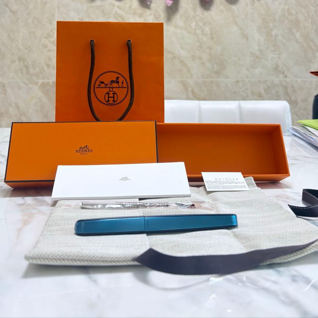 【未使用品】HERMES エルメス　ノーチラス　青い　ボールペン　文具