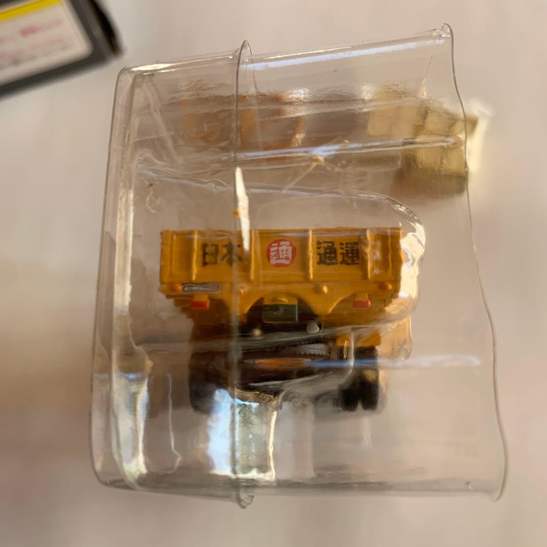 トミカリミテッドヴィンテージ　ニッサンディーゼル　680型　￼LV-73b