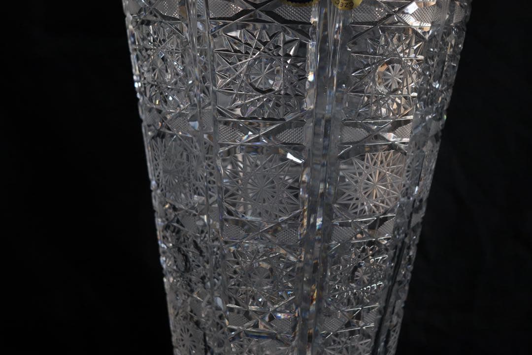 美品　ボヘミア　クリスタル大花瓶　送料込み251030