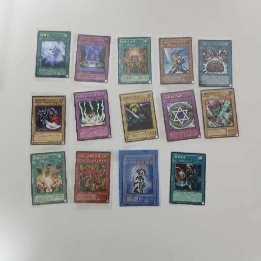 遊戯王カードまとめ売り、デッキ、サイコロ付き